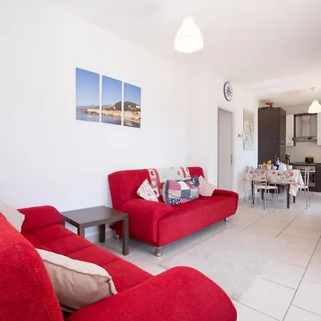 Sleeps 6 Pool Argegno